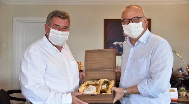 Başkan Ergün'den Çeşme Belediyesine Ziyaret