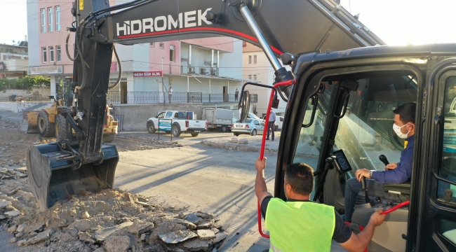 Yunus Emre Caddesi’nde Altyapı Ve Sıcak Asfalt Çalışmaları Başladı