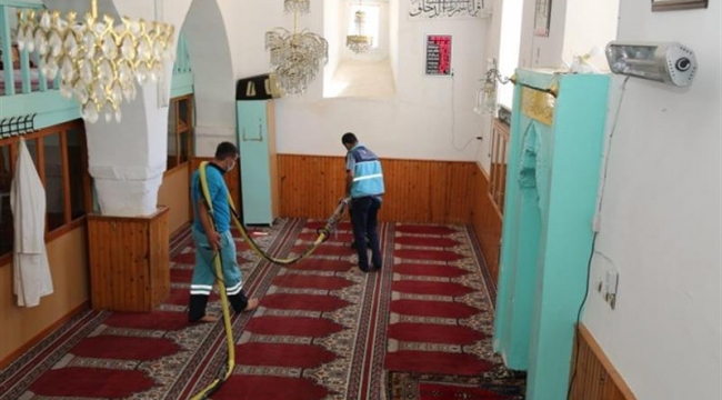 Niğde’de Cami Halılarının Temizliği Belediyeye Emanet
