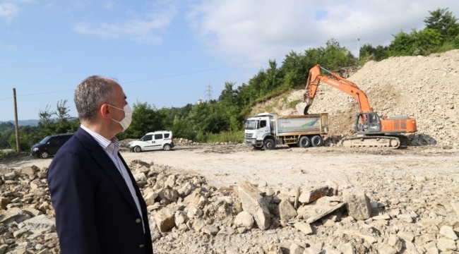 RİZE BELEDİYESİ’NİN ENERJİ VE MANGAL KÖMÜRÜ TESİSİNDE İLK KAZMA VURULDU…