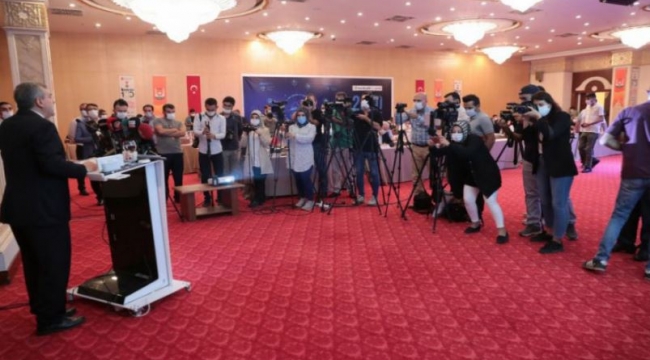 Başkan Beyazgül Basın Toplantısı Düzenledi