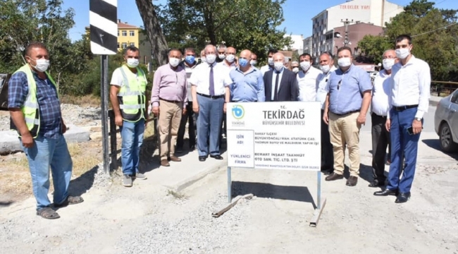 BAŞKAN ALBAYRAK, BÜYÜKYONCALI'DA BAŞLATILAN YOL DÜZENLEME ÇALIŞMALARINI YERİNDE İNCELEDİ