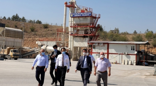 Vali Ayaz’dan Makine İkmal Bakım ve Onarım Müdürlüğüne Ziyaret