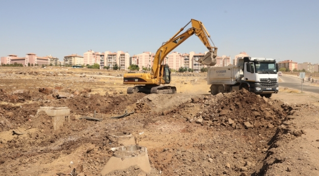 Rıha Caddesinde yol yapım çalışmaları başladı