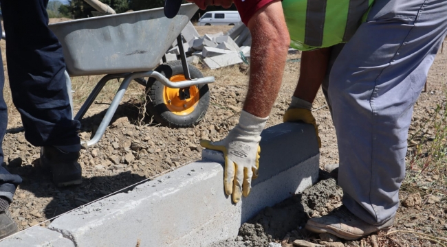 ARAPÇİFTLİĞİ MAHALLESİ’NE YENİ PARK