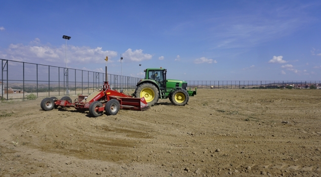 TUNCASPOR TESİSLERİ'NDE ZEMİN TESVİYESİ ÇALIŞMASI