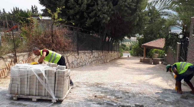 TURUNÇLI MAHALLESİ’NDE PARKE YOL ÇALIŞMASI