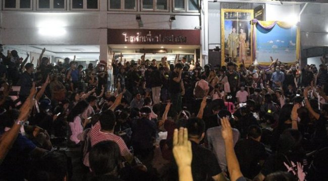 Tayland’da porno isyanı: Yalnızlığımıza saygı duyun