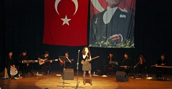 Büyükşehirden şehitler anısına şiir dinletisi