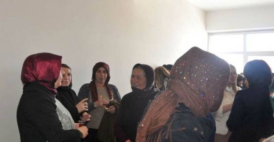 Vali eşinden Ardahanlı kadınlar için kanser tarama kampanyası