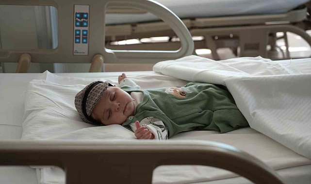 10 aylık Mahmoud'un Filistin'den Antalya'ya zorlu karaciğer nakil yolculuğunda mutlu son