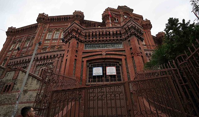 571 yıllık Fener Rum Okulu güçlendirme maliyetini karşılayamadı, yeni bina arıyor