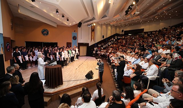 Akdeniz Üniversitesi'nde ''Beyaz Önlük Giyme Töreni'' gerçekleştirildi