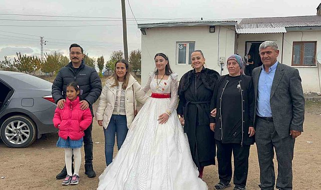 Akyaka Kaymakamı Demirtaş, köy düğününe katıldı