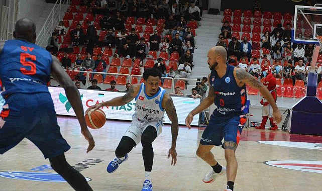 Aliağa Petkimspor, Avrupa'da 3'te 2 yaptı