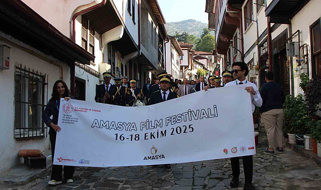 Amasya Film Festivali Yeşilçam şarkılarıyla başladı