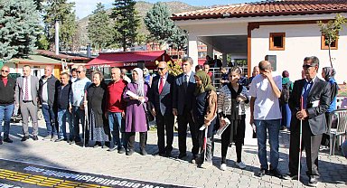 Amasya'da görme engellilere beyaz baston dağıtıldı