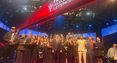 Anadolu Üniversitesi öğrencileri TRT Geleceğin İletişimcileri Yarışması'ndan ödüllerle döndü