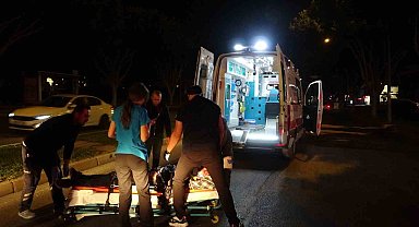 Antalya'da halk otobüsünün çarptığı yaya yaralandı