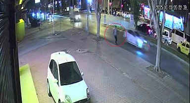 Antalya'da halk otobüsünün yayaya çarptığı kazanın güvenlik kamerası ortaya çıktı