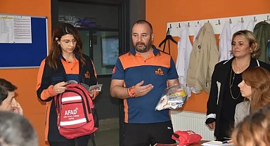 Atakumlu öğrencilere afet bilinci eğitimi