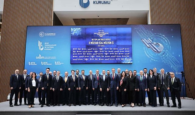 Bakan Uraloğlu: "Türkiye'yi iletişimde ileriye taşıyacak 5G ihalemizi gerçekleştirdik"