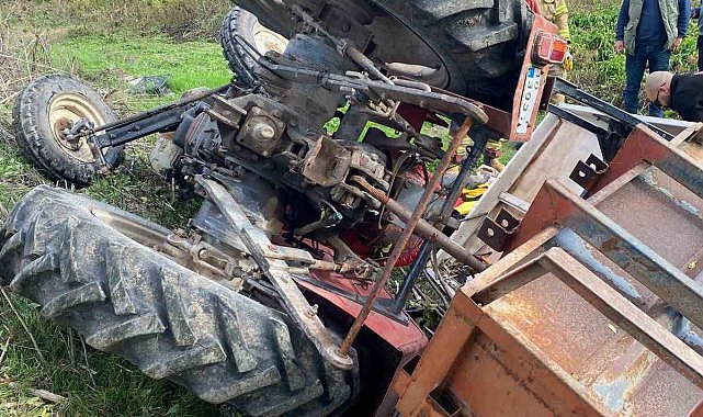 Balıkesir'de traktör devrildi: 1 yaralı