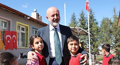 Başkan Çolakbayrakdar, Mahzeminli çocuklarla 'Bir Dilim Mutluluk'ta buluştu