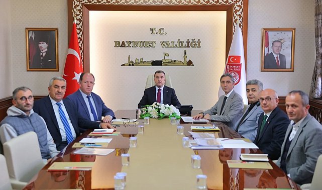 Bayburt'taki eğitim yatırımları toplantıda görüşüldü