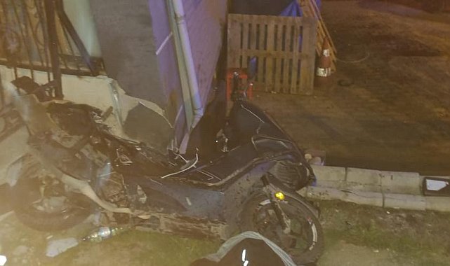 Beylikdüzü'nde feci kaza: 19 yaşındaki motosikletli hayatını kaybetti