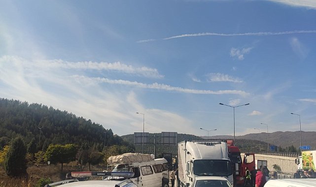 Bilecik'te zincirleme kaza: 3 yaralı