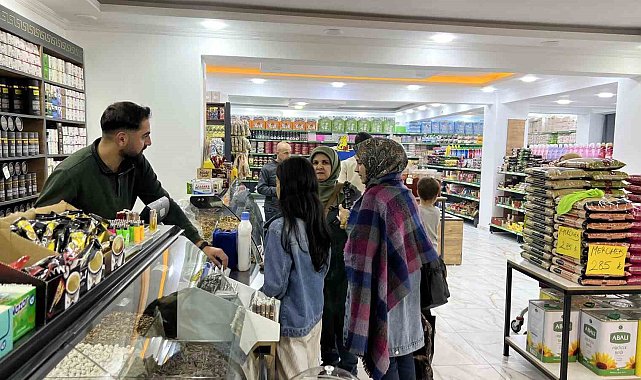 Bingöl'de havalar soğudu, aktarlarda kış çaylarına yoğun ilgi