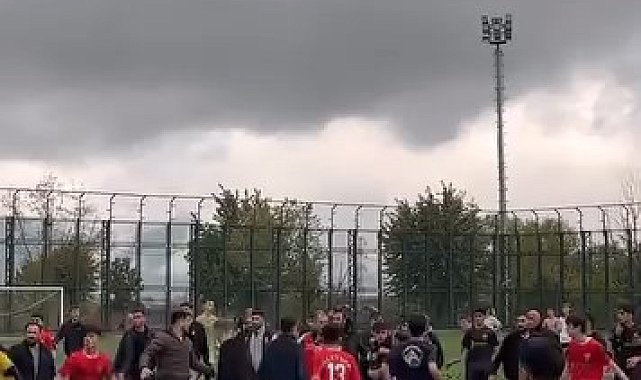 Bursa'da U16 maçında yumruklar konuştu