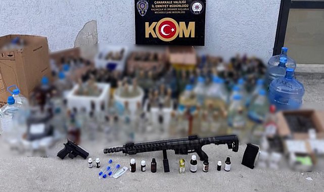 Çanakkale'de kaçakçılıkla mücadele operasyonu, çok sayıda sahte alkol ve kaçak silah yakalandı