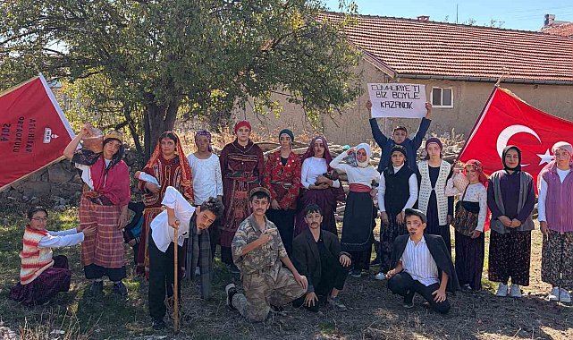 Çocuklardan Cumhuriyet Bayramı'na özel farklı kutlama