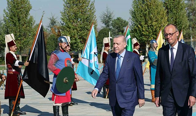 Cumhurbaşkanı Erdoğan, Almanya Başbakanı Merz'i resmi törenle karşıladı