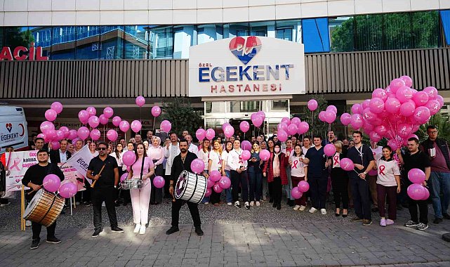 Denizli Egekent Hastanesi pembe yürüyüşle meme kanserine dikkat çekti