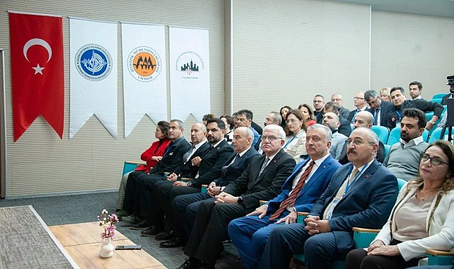 Deprem bilimciler EBYÜ'de buluştu