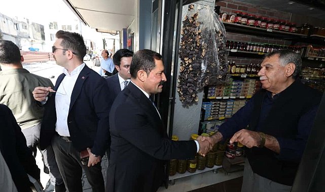 Depremzede esnaftan iş yerini üçüncü kez ziyaret eden valiye davet