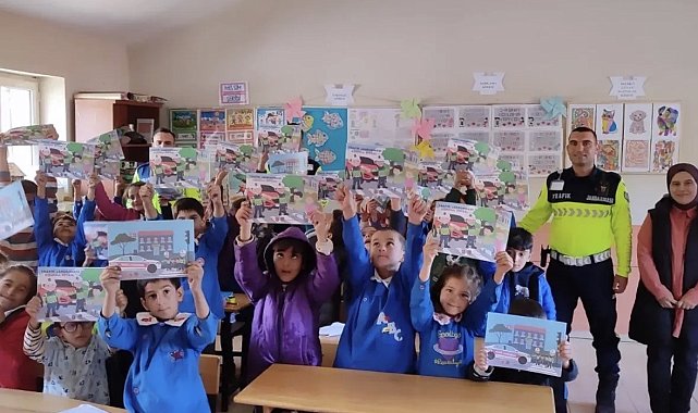 Diyadin'de jandarmadan öğrencilere trafik eğitimi