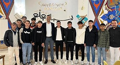 Diyanet Gençlik Merkezi'nde söyleşiler devam ediyor