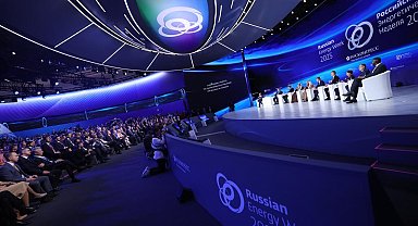 Enerji ve Tabii Kaynaklar Bakanı Bayraktar: "TürkAkım anlaşması, Avrupa enerji güvenliğinde önemli bir rol oynuyor"