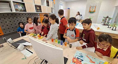 Esentepe Gençlik Merkezinde çocuklar teknolojiyle buluşuyor