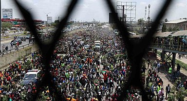 Eski Kenya Başbakanı Odinga'nın cenazesinde polisle ziyaretçiler arasında çatışma: En az 4 ölü