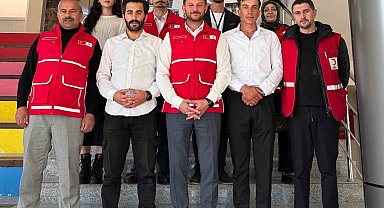 ETÜ öğrencilerinden anlamlı destek: "Gazze'ye nefes ol" kampanyasıyla Kızılay'a bağış