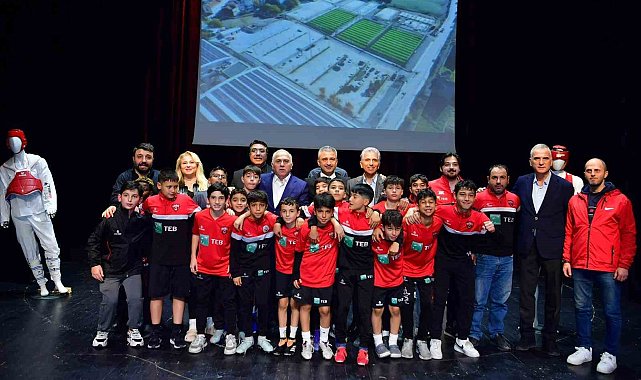 Fatih Belediyesi'nden Amatör Spor Kulüplerine malzeme desteği