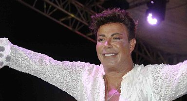 Fatih Ürek'in son durumuyla ilgili hastaneden açıklama: "Durumu stabil, yoğun bakımdaki tedavisi devam ediyor"