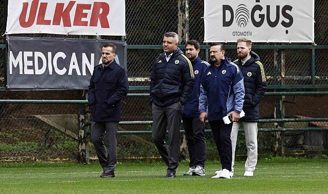 Fenerbahçe'de Başkan Saran idmanı takip etti