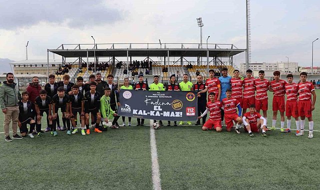 Futbol maçında "Kadına El Kalkamaz" farkındalığı