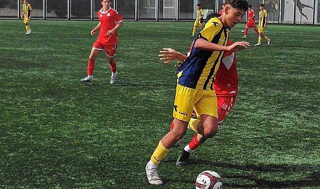 Gelişim Ligi U-16: Talas Belediyespor: 0 - Sivasspor: 4